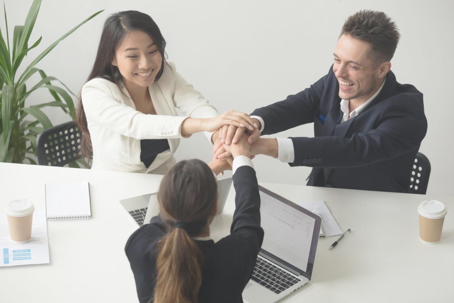 Conversación personalizada sobre planificación financiera familiar